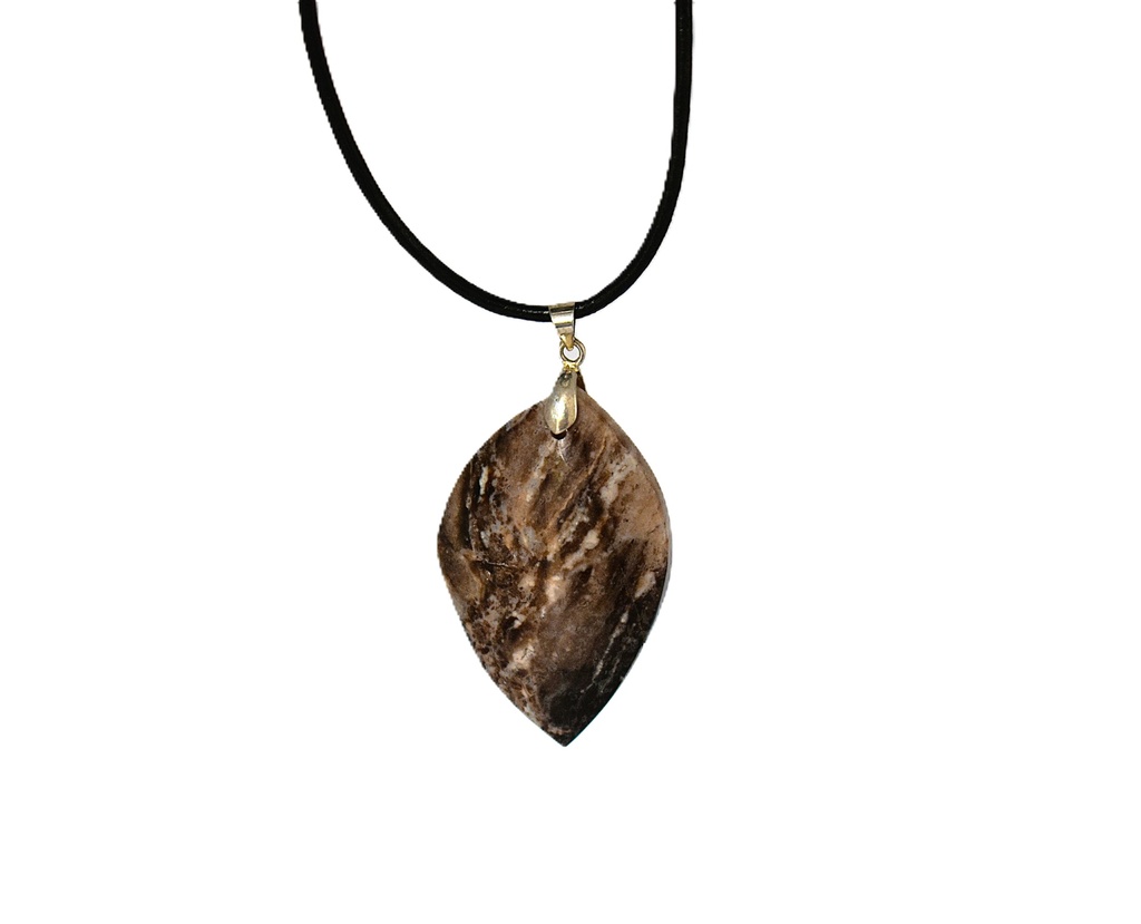 Collier en Opale Noire en Forme de Losange avec Cordon en Cuir