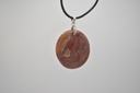 Collier en Bois Fossilisé ronde avec Cordon en Cuir