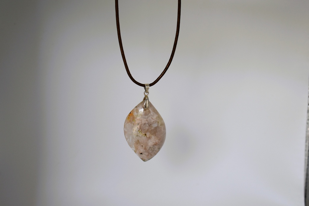 Collier en Agate Fleur en Forme de Losange